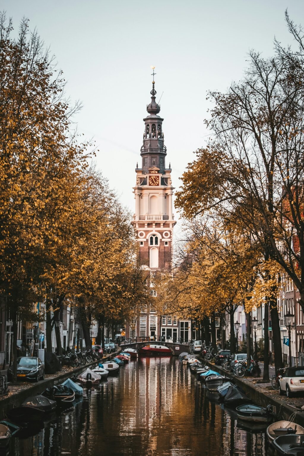 max-van-den-oetelaar-nrxhkaK_uxs-unsplash